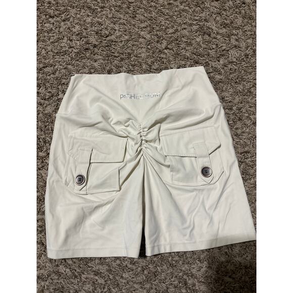 PCHEE BUM Scrunch Pocket Shorts L - Picture 2 of 2